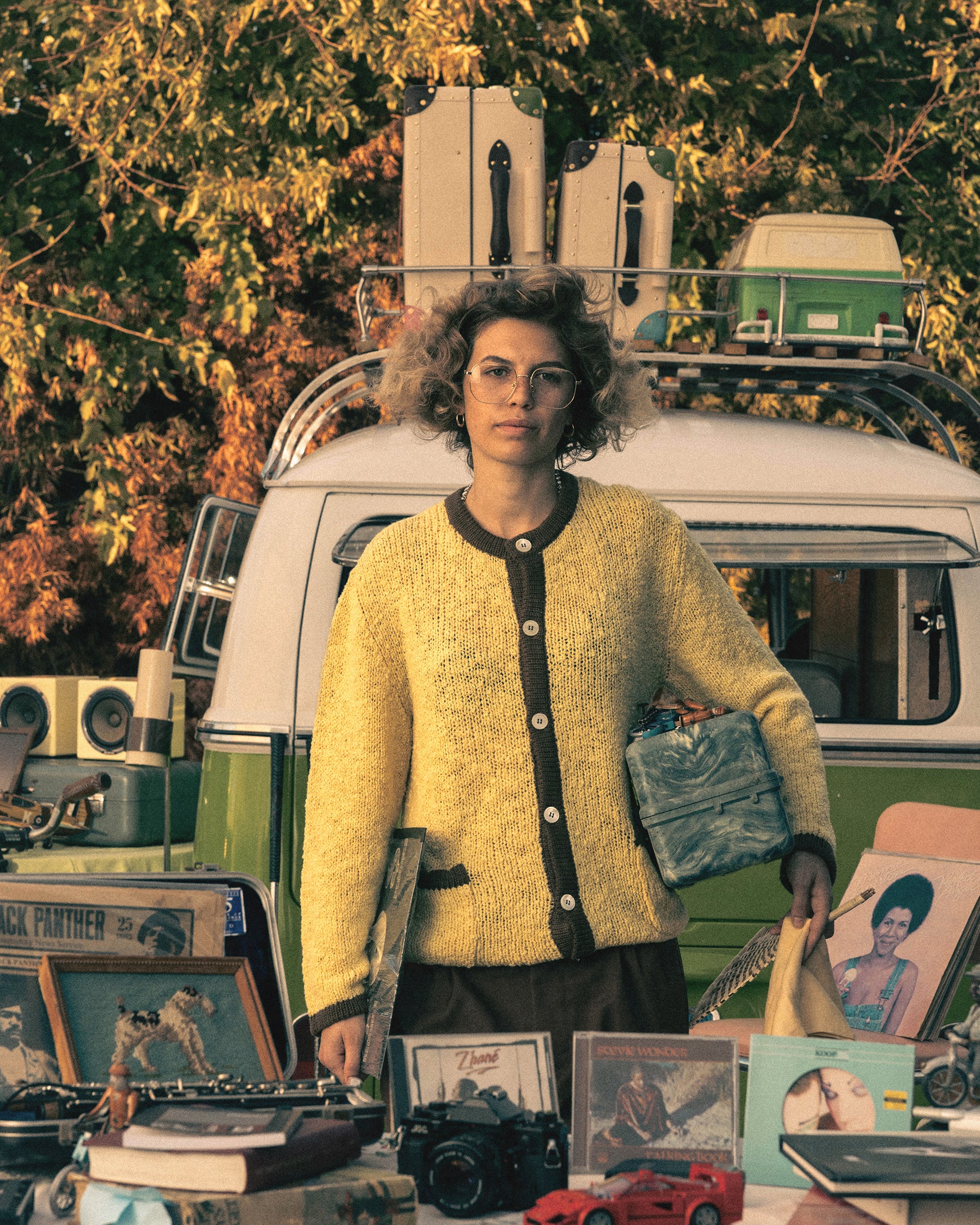 Crewneck Cardigan Honey - Image 4